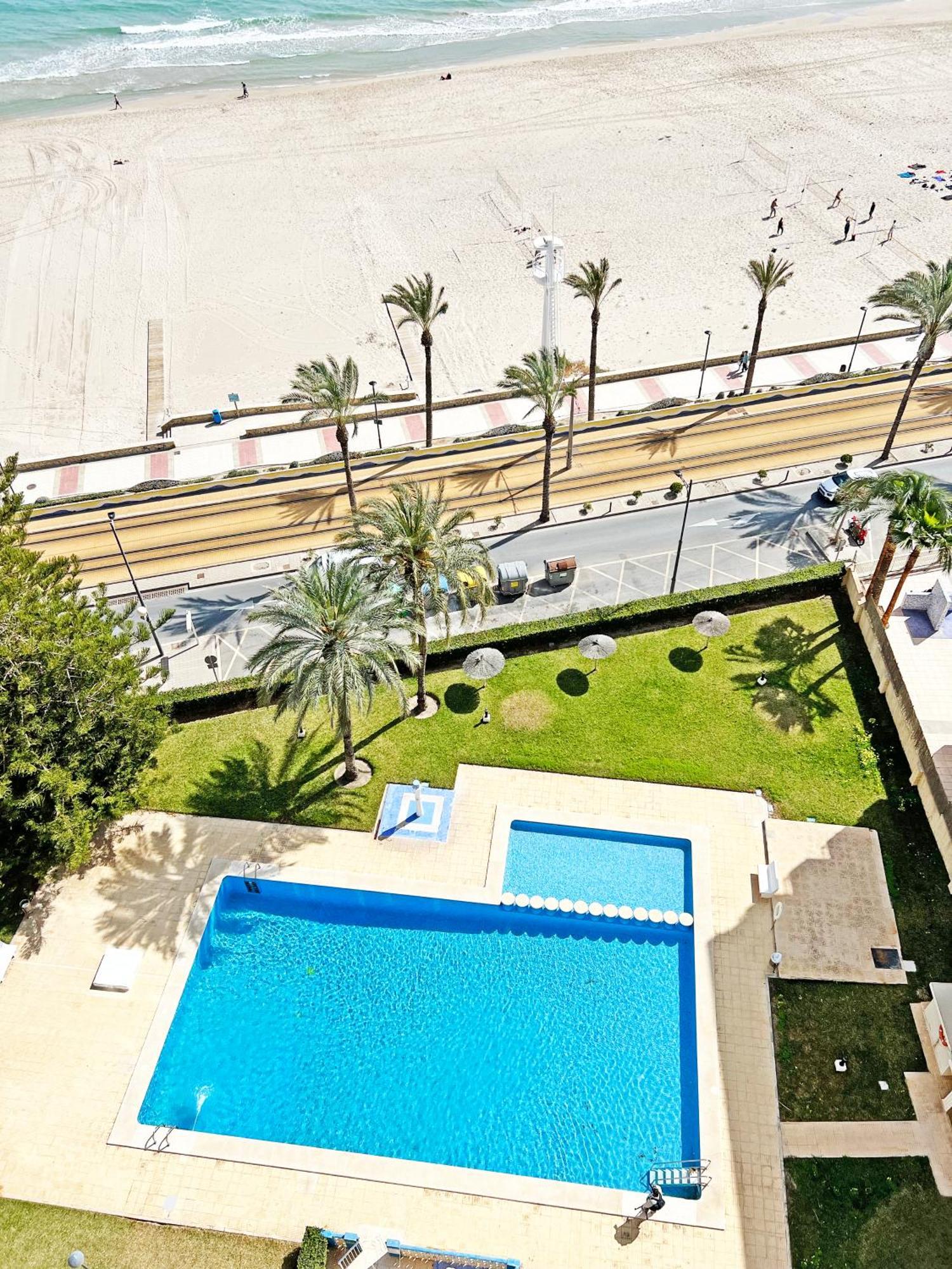 Oasis Frente Al Mar. Parking Gratis Daire El Campello Dış mekan fotoğraf