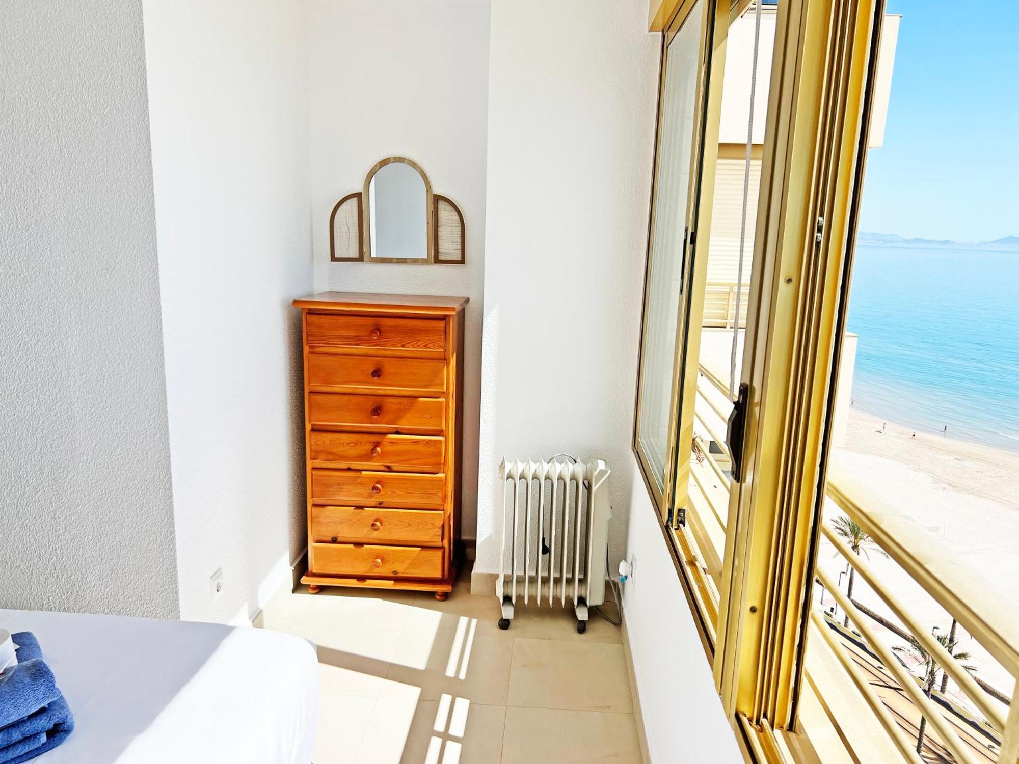 Oasis Frente Al Mar. Parking Gratis Daire El Campello Dış mekan fotoğraf